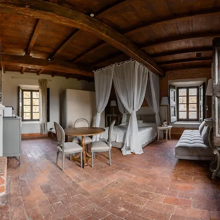 Panzió Castello Di 4*