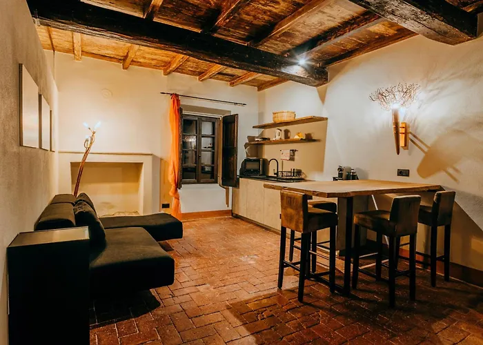 Bed & Breakfast Castello Di 4*