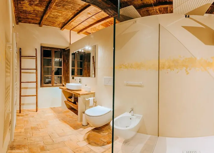 Castello Di Bed & Breakfast 4*